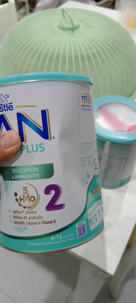 Hộp bị méo.
Cả 2 lần mua đều bị vậy.
Thêm lần đầu 1 hộp có hơi rỉ sét bên hông