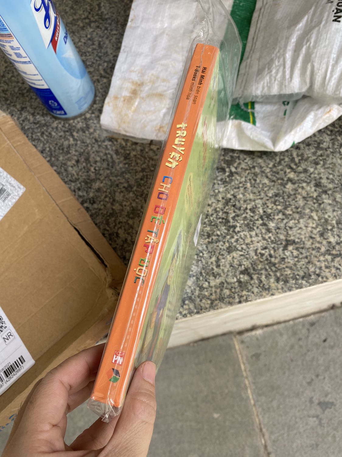 Đã giao hàng thiếu cho tôi, tôi mua 3 cuốn