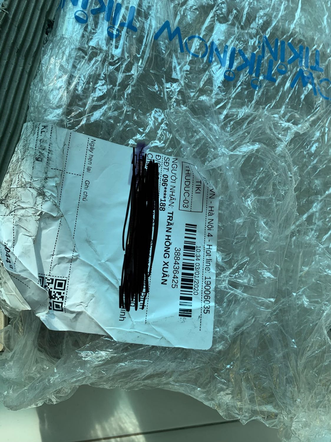 Bao bì rách rổ bị bể nhựa Tiki xem lại cách đóng gói vận chuyển , hàng chưa xài đã hư tiki xem lại cách đóng gói vận chuyển hàng như này mà cũng giao cho khách hàng được