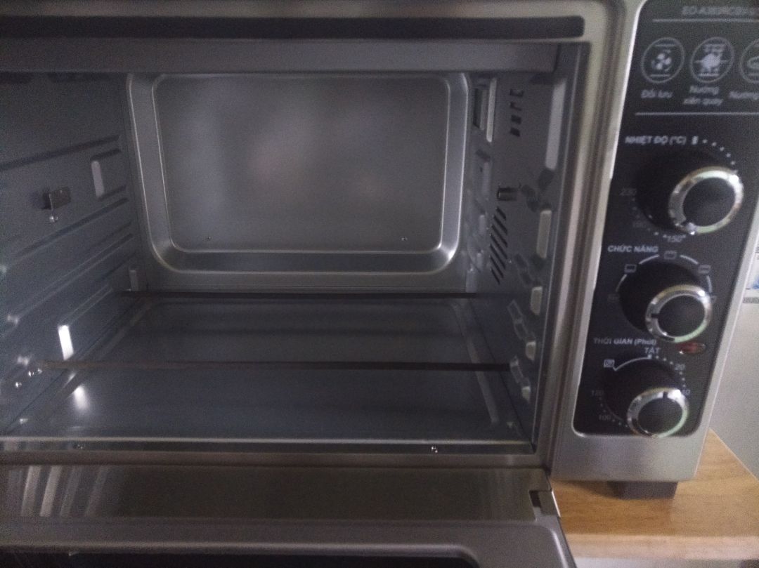 giao hàng nhanh, hàng tốt, phụ kiện đầy đủ. Nhưng tiki lưu ý: hàng mới đang trạng thái "đang giao", KH chưa nhận dc hàng mà Tiki đã chuyển sang trạng thái " đã giao hàng"