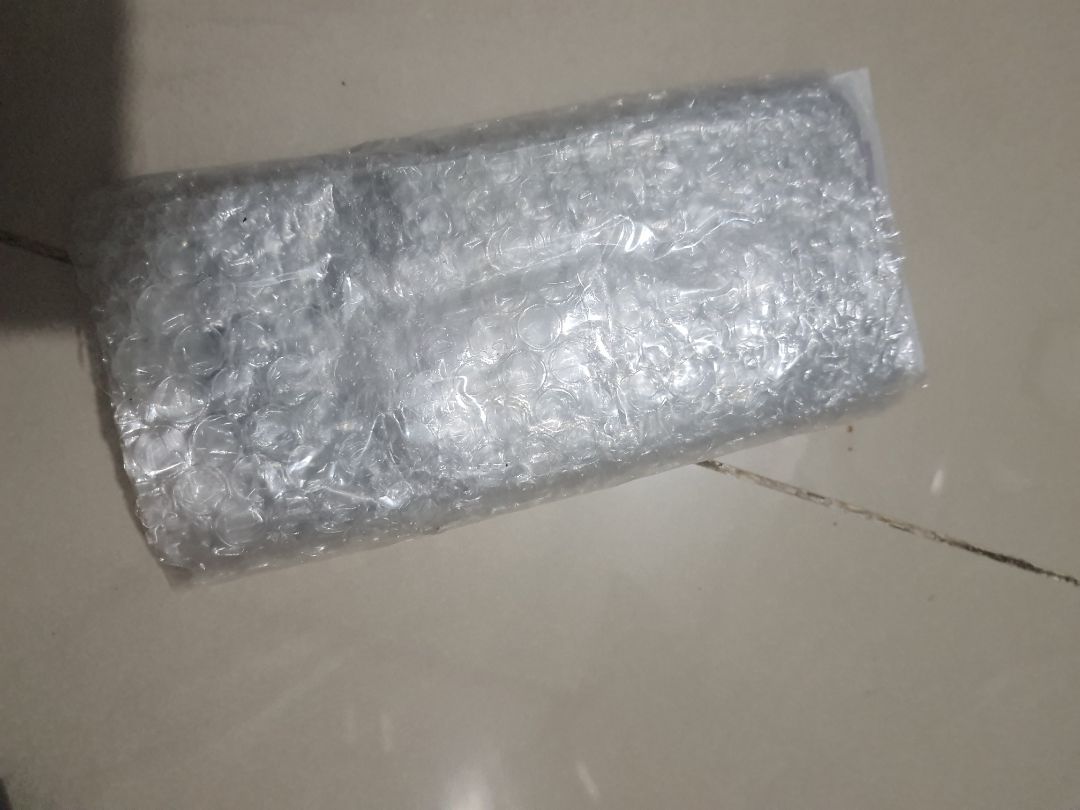 Giống hàng nhái....!hàng không ở trong hộp mà chỉ ở bên ngoài Giống hàng nhái....!hàng không ở trong hộp mà chỉ ở bên ngoài