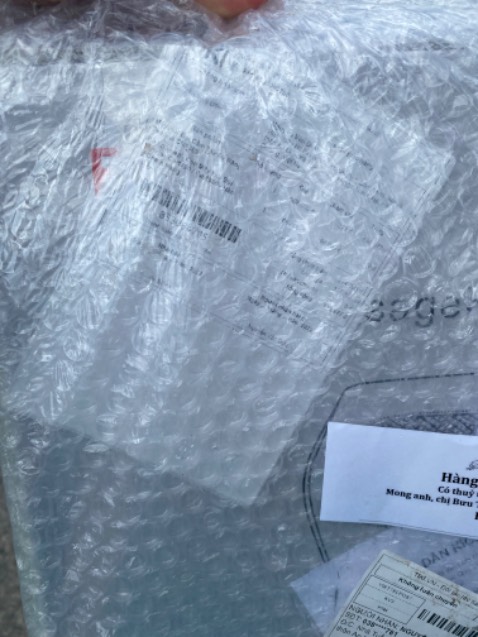 Đặt máy hút bụi giao gối mát xa, làm cho phải mất thời gian và công sức khiếu nại đổi trả