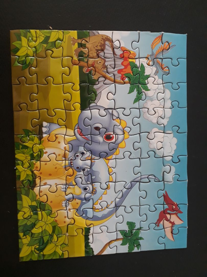 Sản phẩm ok, màu sắc đẹp, chỉ là rãnh cắt k khít, đường cắt còn lỗi nhiều, nhưng so tầm giá thì rất ok