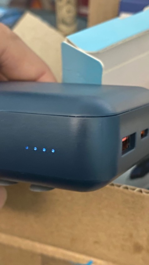 Nó nặng thật sự :)) , giao hàng nhanh, gói ok, pin thì chất lượng vỏ ko ok xíu thôi nói chung vừa túi tiền là ok rồi