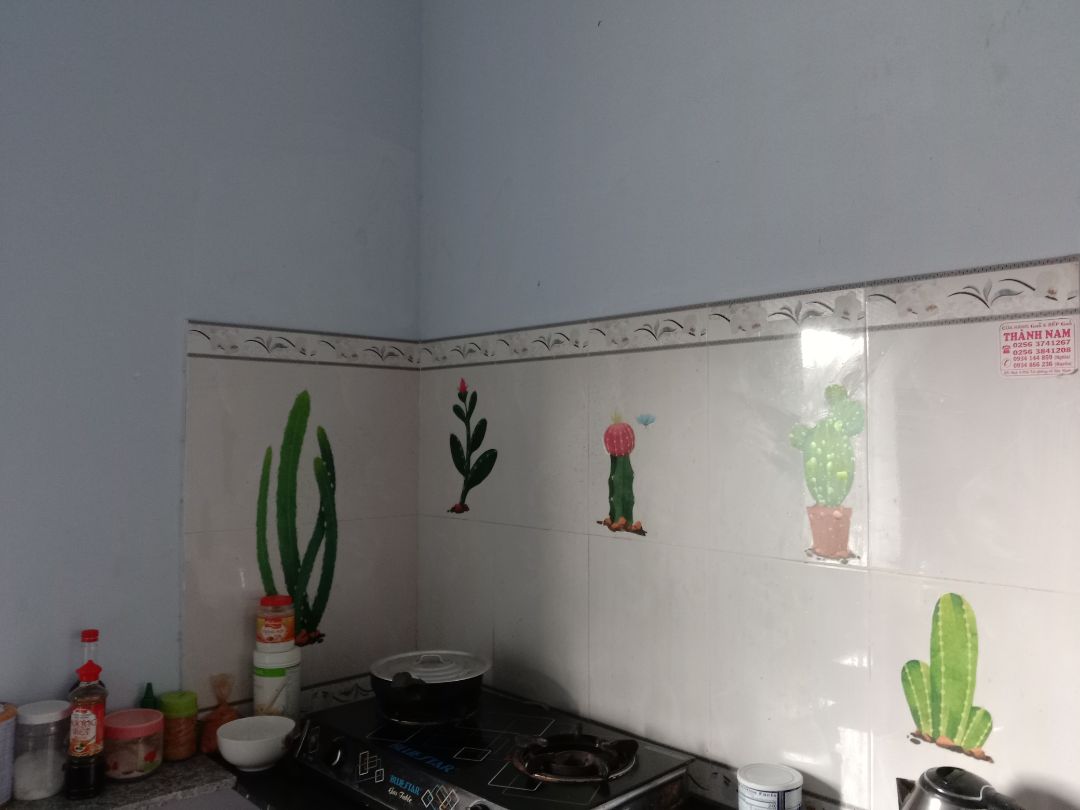 hình đẹp keo dán tường khít k bị rớt..làm căn phòng sống động, rất thích luôn..good..