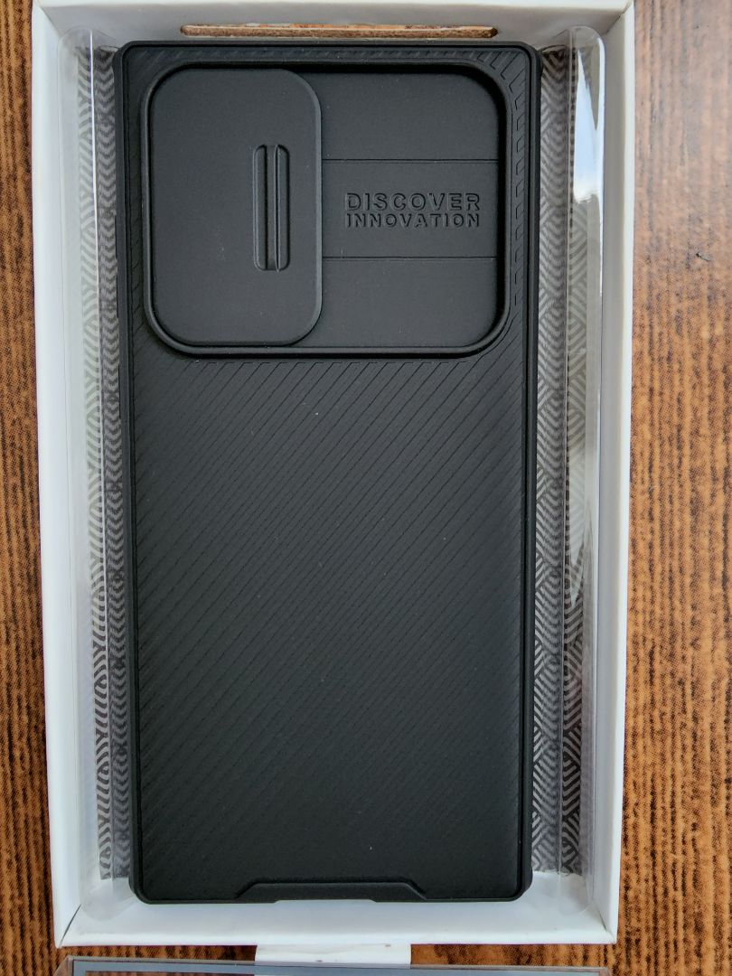 Giao hàng không đúng loại chọn. Case chọn không có nắp bảo vệ cam, nhưng giao case có nắp bảo vệ cam! Giao hàng không đúng loại chọn. Case chọn không có nắp bảo vệ cam, nhưng giao case có nắp bảo vệ cam!