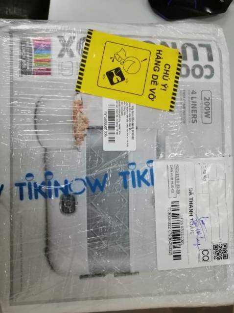 Sản phẩm nhận không đúng với đơn đặt hàng, đặt hàng là sản phẩm BUCOOK nhưng sản nhận là LUNCHBOX.Thông tin về sản phẩm giới thiệu là hàng việt nam, nhưng khi nhận hàng xuất xứ của trung quốc, trên sản phẩm không có logo BUCOOK ở nắp như video giới thiệu sản phẩm. Rất không hài lòng về sản phẩm nhận được, trước đây rất tin tưởng về TIKI bán hàng, nhưng lần này quá thất vọng