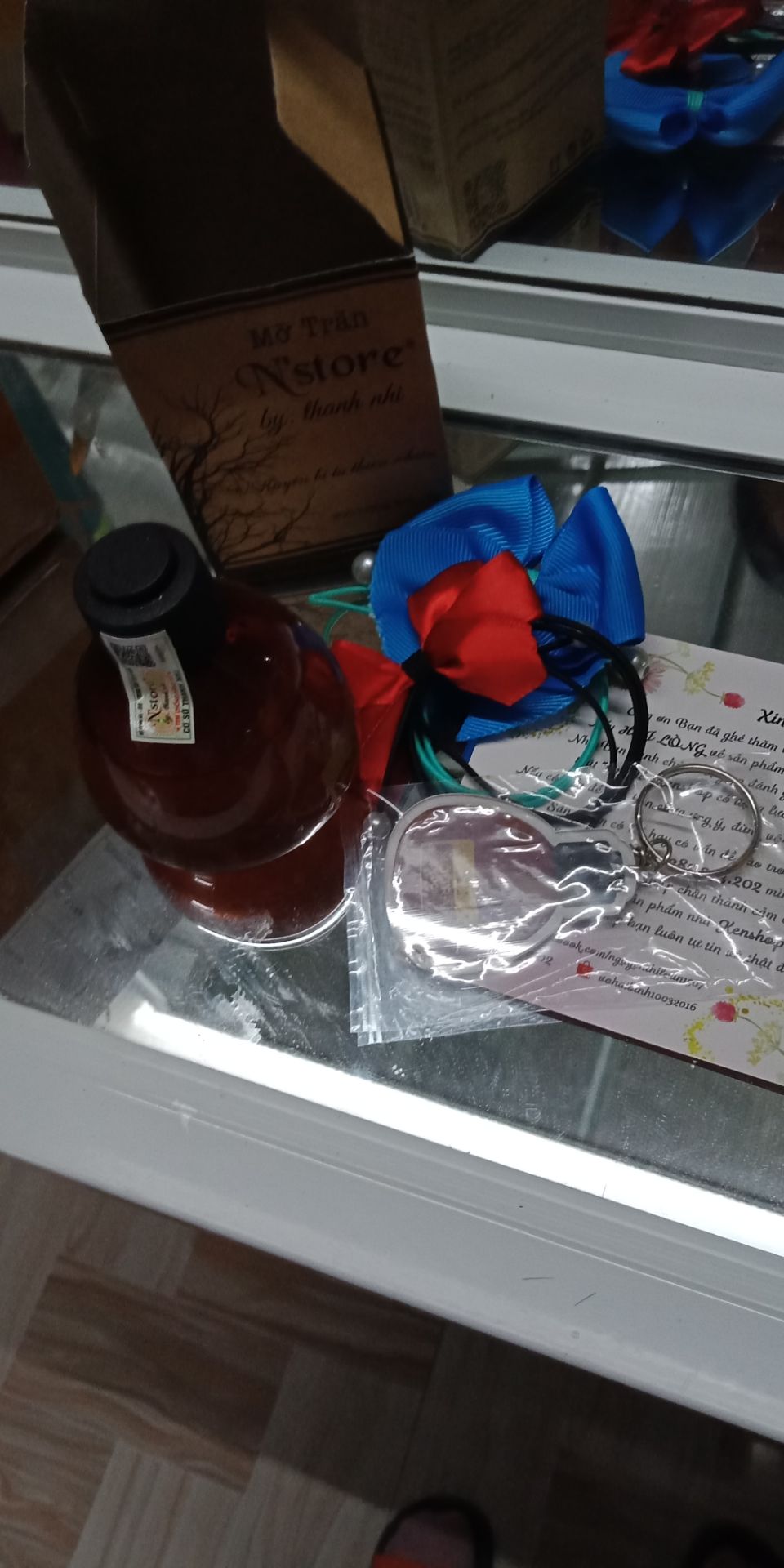 đóng gói kỹ,  giao hàng nhanh,  đc nhận quà bất ngờ từ shop. ok nè đóng gói kỹ,  giao hàng nhanh,  đc nhận quà bất ngờ từ shop. ok nè