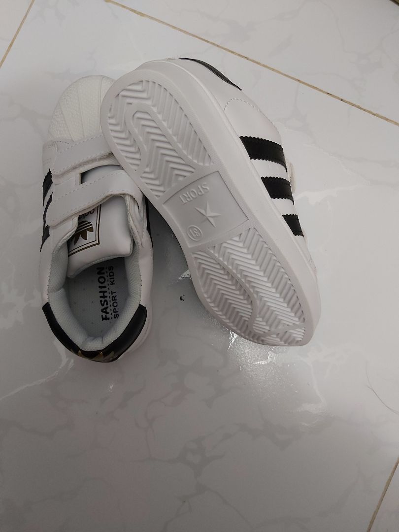 mình đặt size 32, shop giao size 31, bé mang không vừa, giờ làm sao đổi đây shop