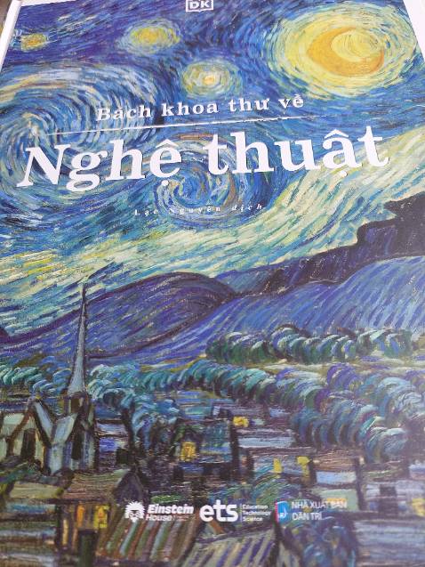 Bổ ích cho những ai quan tâm đến nghệ thuật hình ảnh và tạo hình. Sách bìa cứng, in sắc nét.