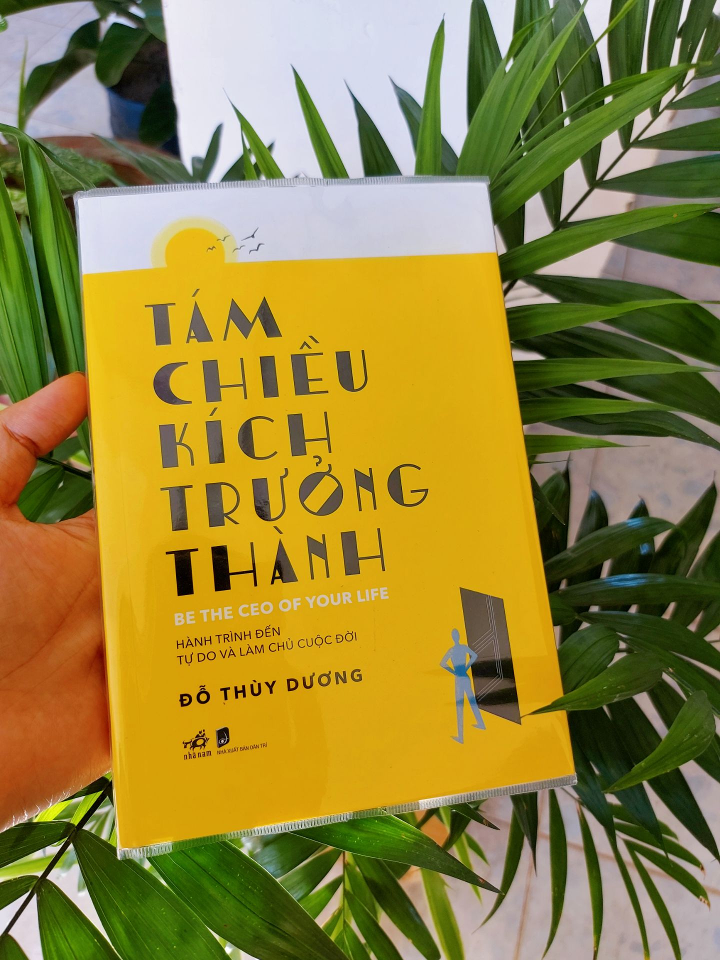 cuốn sách đọc để nhìn thấu bản thân mình, cùng những bài tập vận dụng cho người đọc.