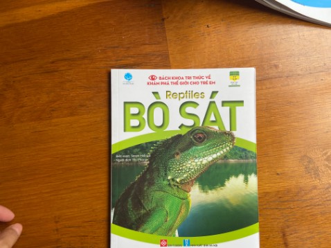 Sách in đẹp, nội dung quá ổn, thích hợp với bạn nào dạy theo pp Montessori & để con đọc khám phá thêm về thế giới