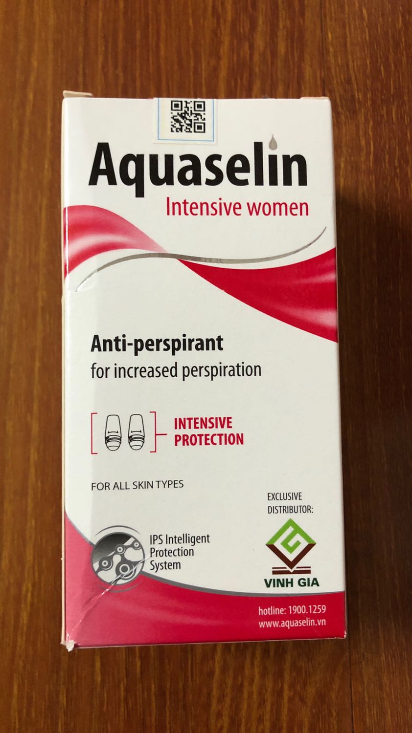 Đặt màu xanh cho da nhạy cảm.shop lại giao màu đỏ.hình ảnh chi mang tính chất minh hoạ