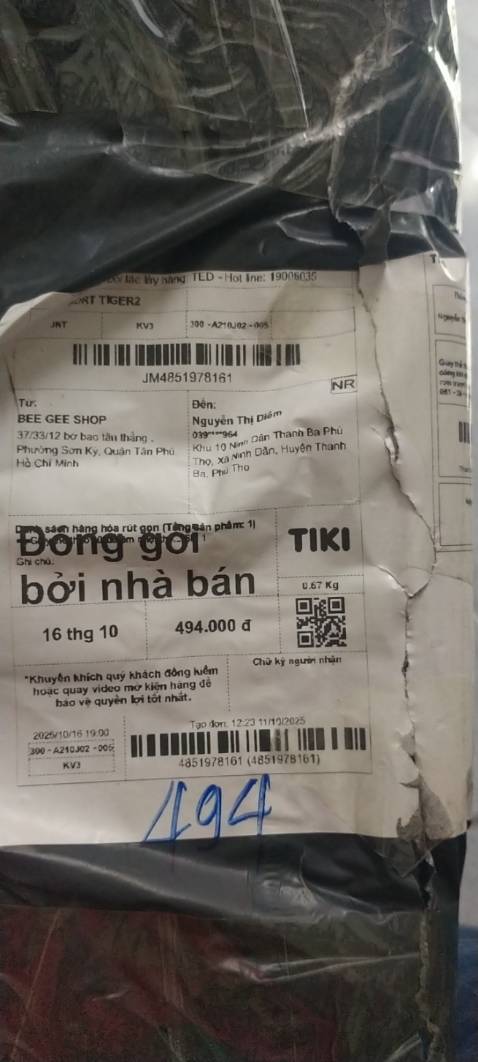 Shop hoan hỉ cho em trả hàng với nhé.Em mang đôi này chật bị đau chân.Em cảm ơn shop nhiều.