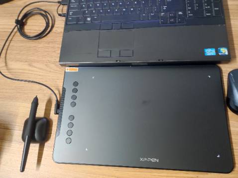 Sản phẩm tốt, đầy đủ phụ kiện kèm theo, mình nhận được 9 mũi bút để thay lun cơ.
Giao hàng trước 1 ngày nữa chứ 5* lun