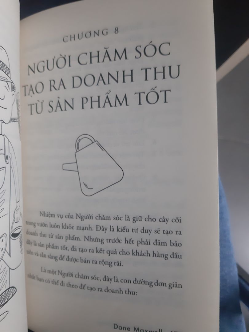 Lâu quá rồi mình không đọc sách kinh doanh hay phát triển bản thân nhưng đọc xong cuốn KN bán lẻ của tg Trần Thanh Phong nên quyết định mua cả bộ này. Bộ sách thiết thực cho ai đang loay hoay và cần tìm lối đi cho con đường kinh doanh của mình, sách như kim chỉ nam kiểu "cầm tay chỉ việc". Mọi thứ đã sẵn sàng, chỉ có một điều bạn cần làm khi đọc xong bộ sách này. Đó là Hành Động.