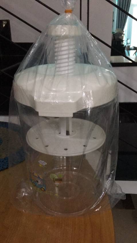 Hộp cà to lắm luôn, nhựa chắc dày dặn. Shop phụ vụ tốt, k làm mình thất vọng, tặng shop và sản phẩm t sao