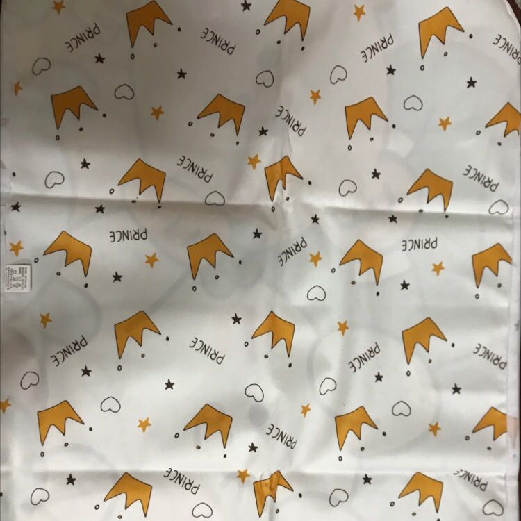 Mình từng mua qua mấy loại thảm chống thấm cho bé. Giá cũng như loại này mà chán lắm. Lần đầu mua thảm của shop này. Tìm được đúng loại mình thích. Chất sờ thích lắm.