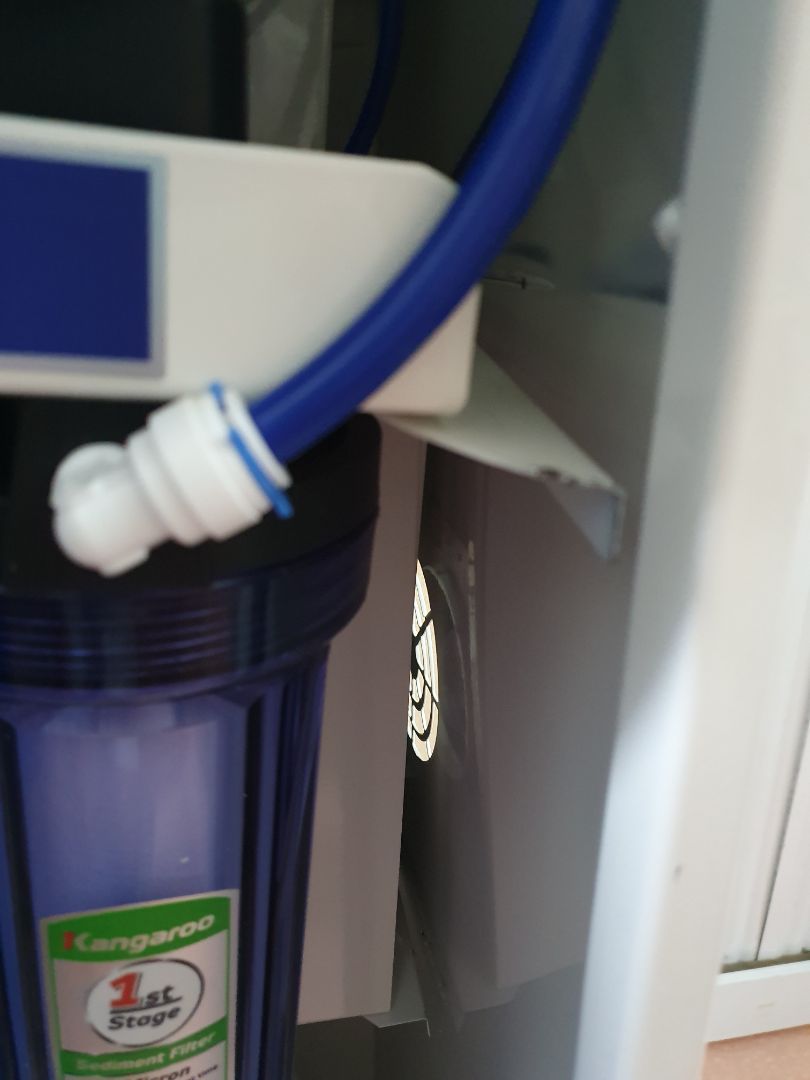 hàng vỡ tanh bành cánh cửa rơi ra. bảo đổi hôm nay là ngày thứ 7 ko phản hồi. quá nhọ đây là lần cuối. bán đắt hơn ngoài 5 lít.