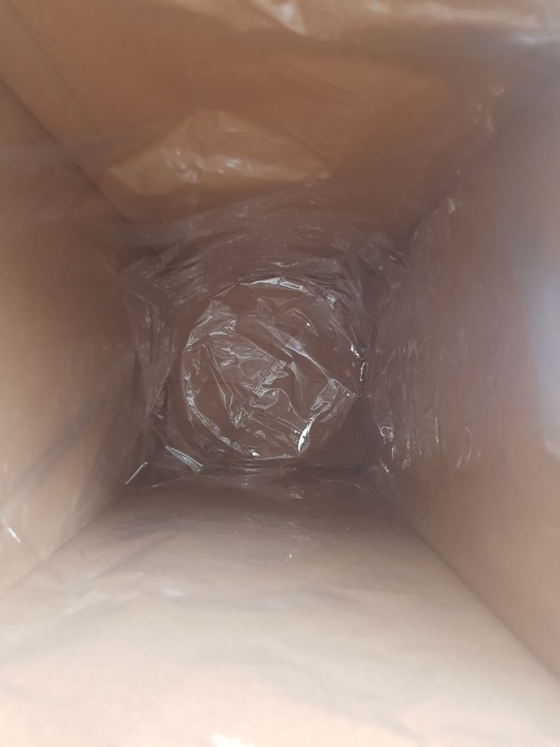 Nhận hàng xong, kiểm tra phần thủy tinh bên trong bình bị bể nát. Tiki xem đổi lại sản phẩm được không?