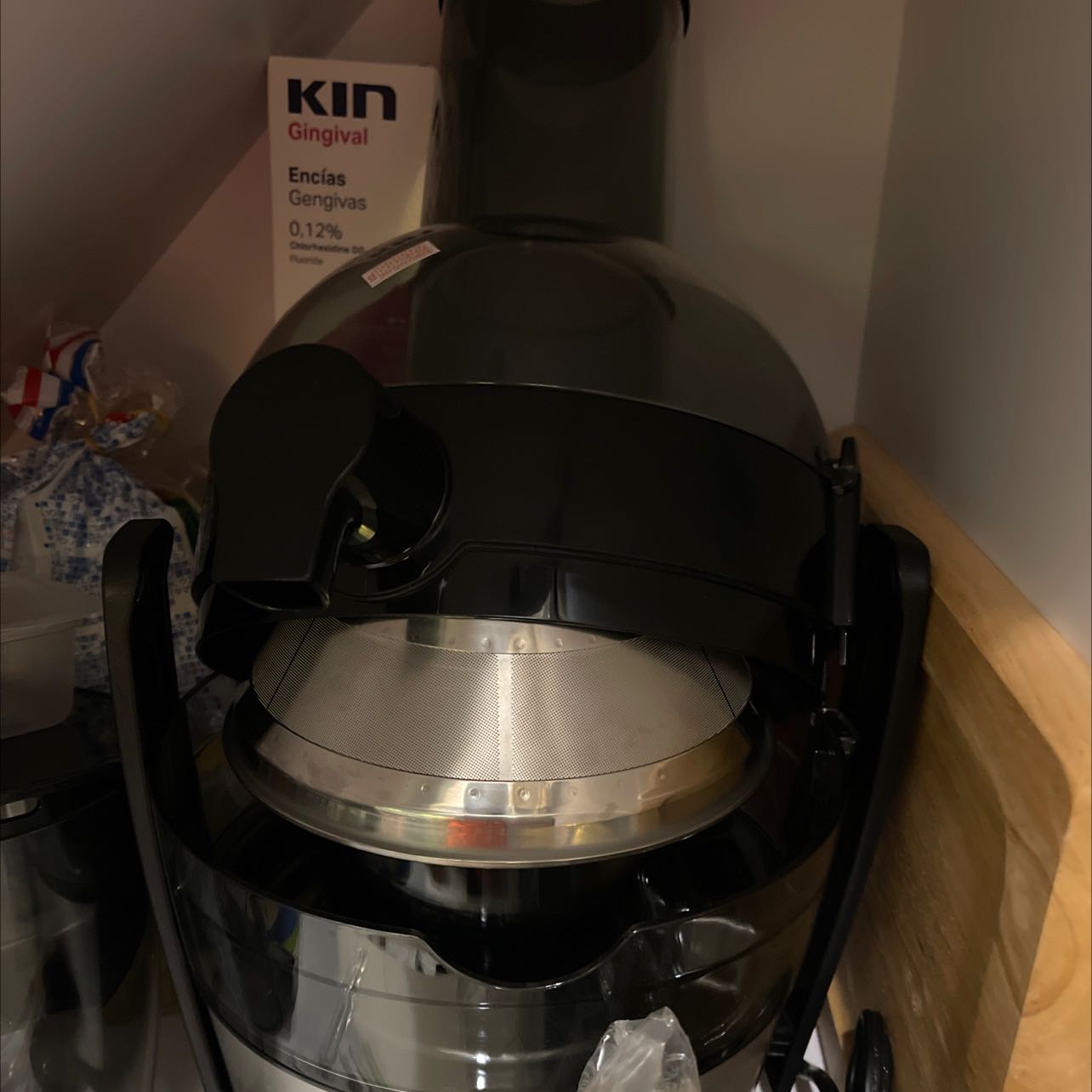 Máy đóng gói kỹ có phiếu bảo hành đầy đủ. 
Shop rất nhiệt tình chu đáo.