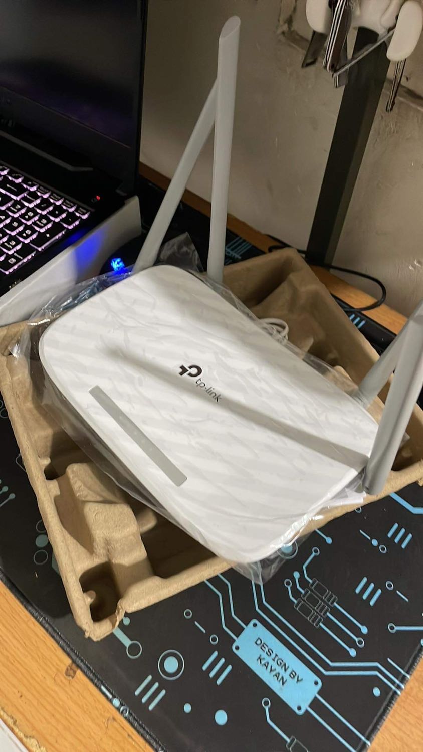 Hàng nhận mới, tốt, chỉ có điều phần thiết lập hơi khó hiểu, mình setup cũng cả tiếng mới đúng ý, điểm hạn chế là phải kết nối vào wifi của cục này thì mới setup được. Về độ bền và chất lượng thì phải dùng 1 thời gian mới biết được. Hàng nhận mới, tốt, chỉ có điều phần thiết lập hơi khó hiểu, mình setup cũng cả tiếng mới đúng ý, điểm hạn chế là phải kết nối vào wifi của cục này thì mới setup được. Về độ bền và chất lượng thì phải dùng 1 thời gian mới biết được.