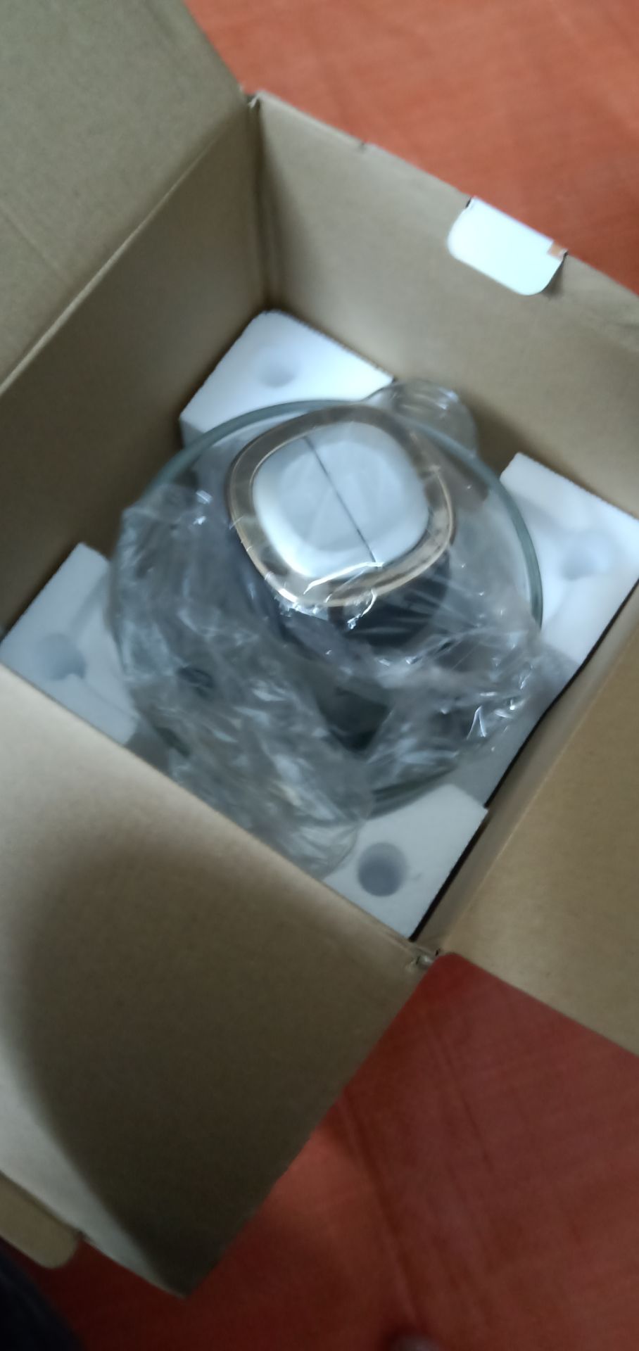 Máy chạy rất êm, lưỡi dao sắc rất sắc xay thịt xay ớt xay tỏi rất là ok luôn. Sp chất lượng
Edit: Trải nghiệm sau khi dùng thêm 3 ngày thì mình thấy sp khá là tuyệt, mình hơi thắc mắc cách lắp đặt máy, nhắn tin shop hỗ trợ rất là nhiệt tình luôn nên mình phải lên đây sửa đánh giá cho nó nhiệt tình. Máy xay thịt, xay các loại thực phẩm, xay cái gì cũng được chắc chỉ có xay đá là không được thôi :))))) Vì shop rất nhiệt tình nên mọi người ủng hộ shop nhé 👍