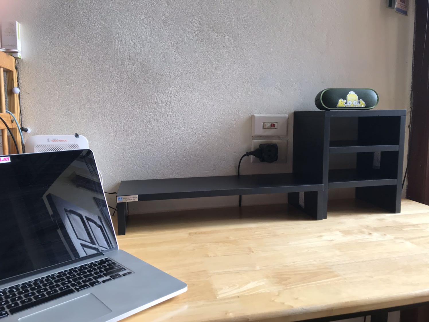 Giao hàng nhanh, đóng gói cẩn thận, sản phẩm đẹp chắc chắn, đầy đủ phụ kiện, dễ dàng lắp ráp chỉ với chiếc tua vít. Tóm lại hàng đẹp nên mua các bác ạ.