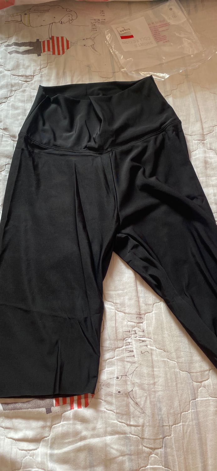 Cạp cao qua rốn vải mướt mềm Cạp cao qua rốn vải mướt mềm