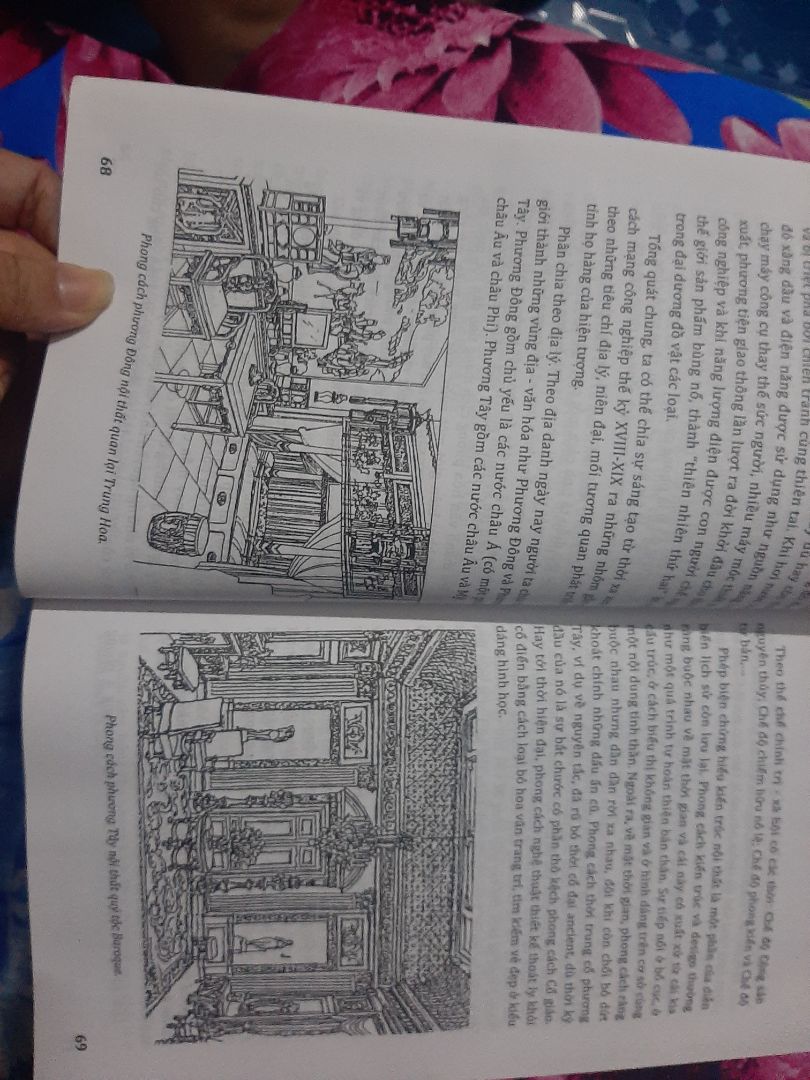 sách hay, nhưng mình thích ảnh màu hơn