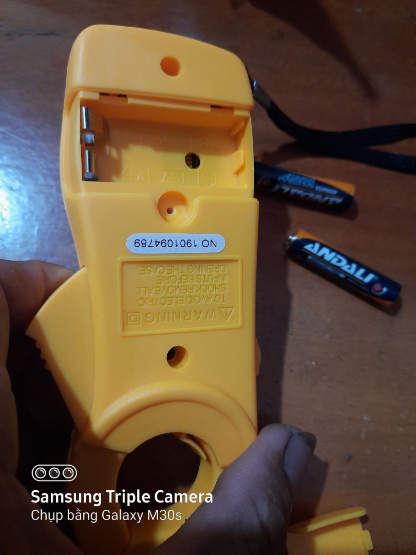 Quá tệ Lắp pin không bật nguồn không được vì thiếu thanh dẫn nối quảng cáo thì đa năng mua về thì quả ít chức năng. may là giá chỉ hơn kg thịt heo,ai mua cần cân nhắc loại đồng hồ đa năng này