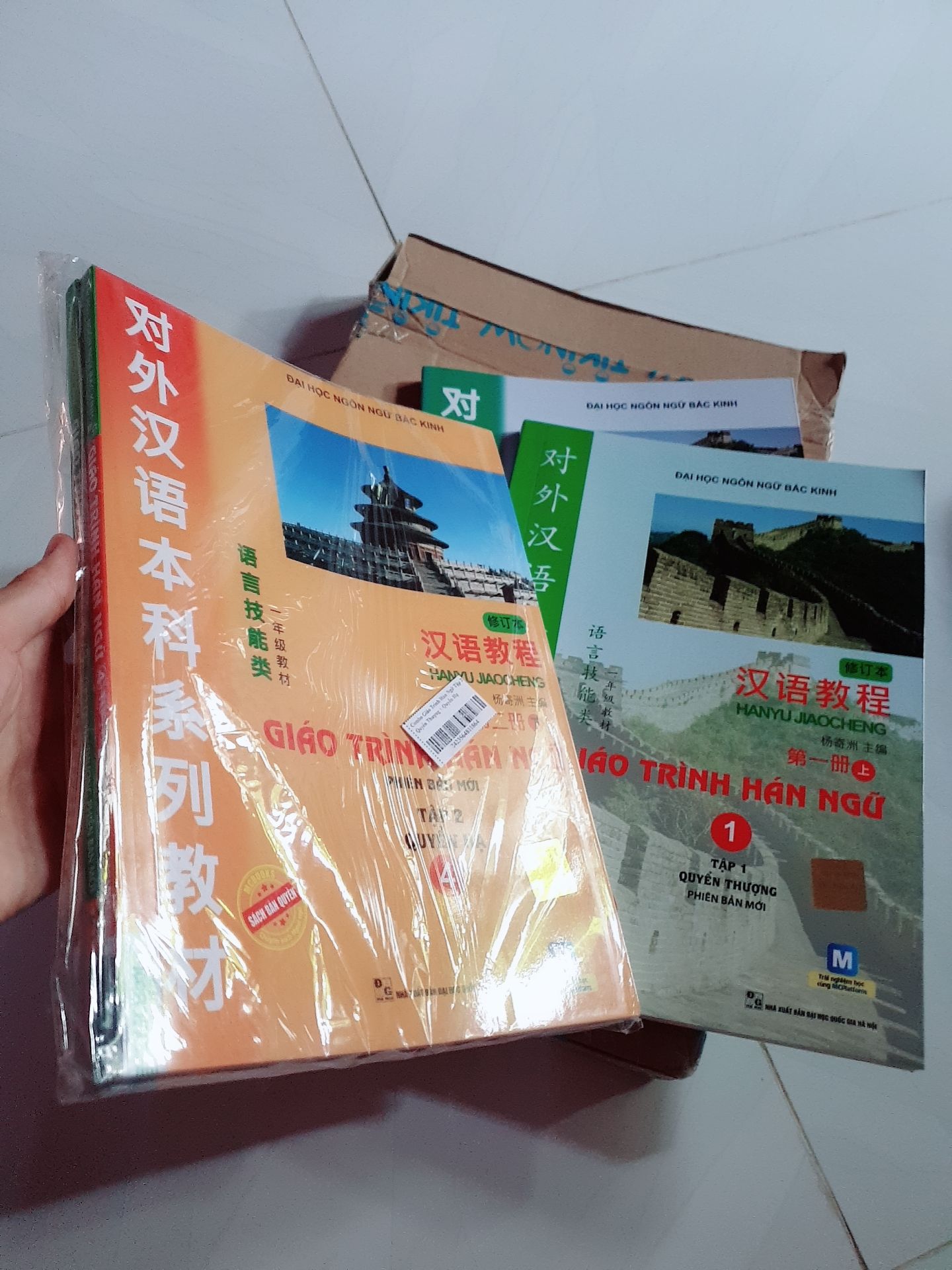 sách mới tinh, in đẹp