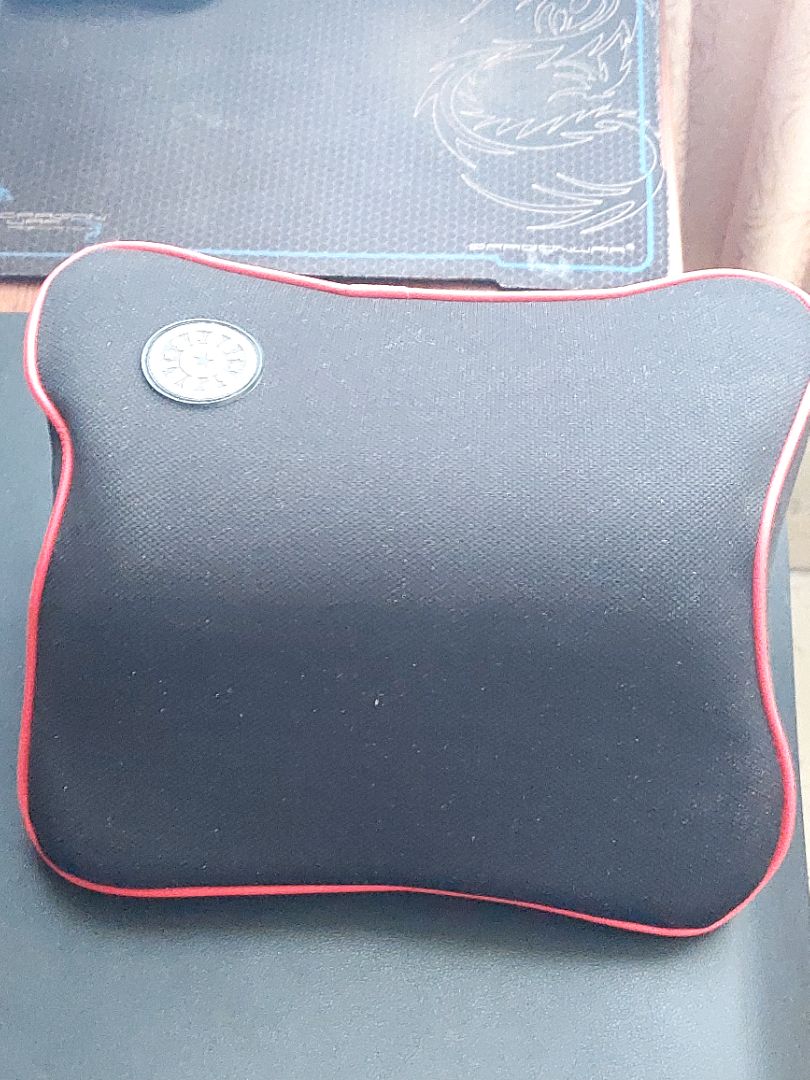 Bọc nỉ nên hơi nóng nếu dùng lâu. Cảm giác không thật sự thoải mái hoàn toàn.