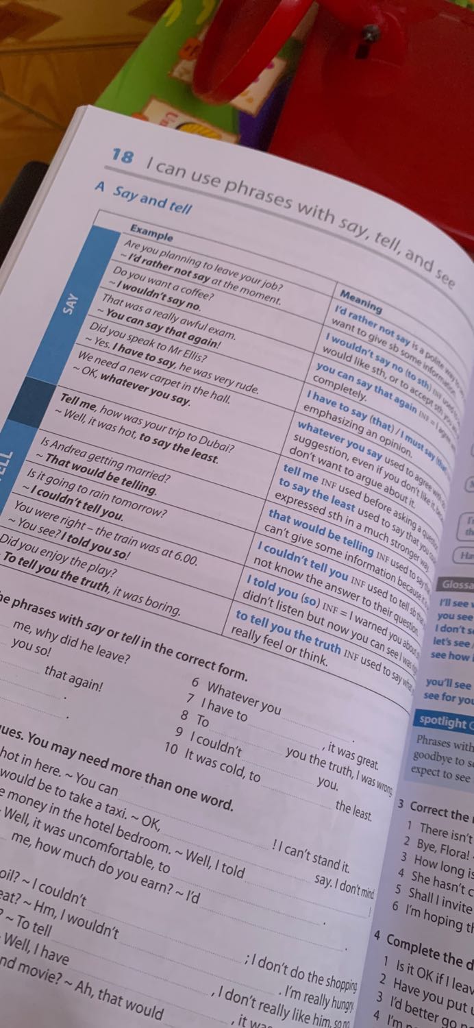 Mình mua cả 2 cuốn intermediate và advanced vì muốn hoàn thiện ở mọi lvl luôn. Sách mới cóng, trình bày dễ hiểu (m rất thích điểm này và cũng để ý khi mua sách, vì như vậy có hứng học hơn). Mua sách bản gốc cầm ưng ý ghê luôn. Giá Fahasa để 304k m săn sale còn 205. ?