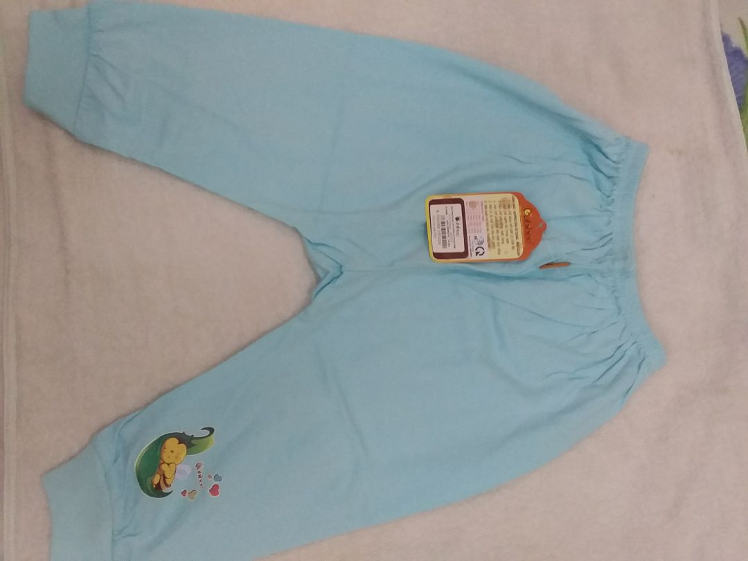 chất vải ok, hài lòng về sp, giá rẻ hơn siêu thị