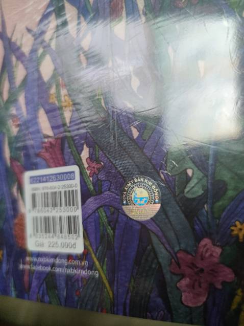 Sách to và nặng lắm. Có tem đổi màu chống hàng giả của NXB Kim Đồng. Tiki giao hàng nhanh