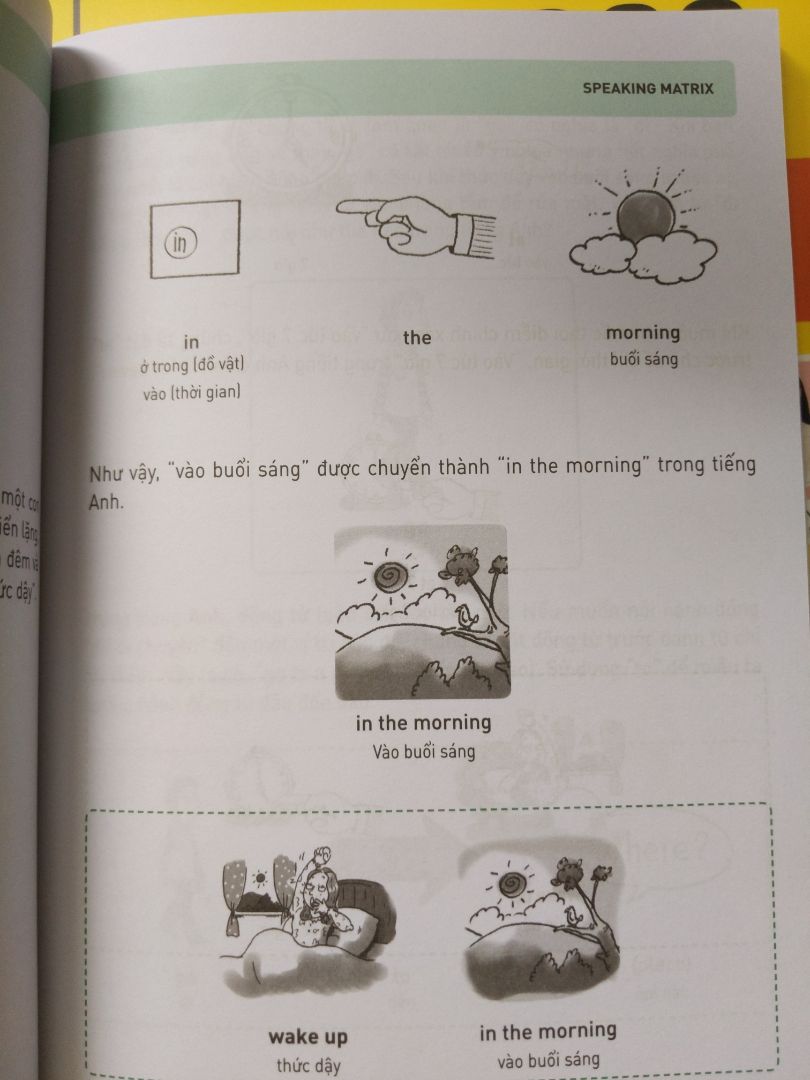 Kích thước sách như cuốn tập trắng, dễ mang đi, mực in rõ nét, có lộ trình học rõ ràng.