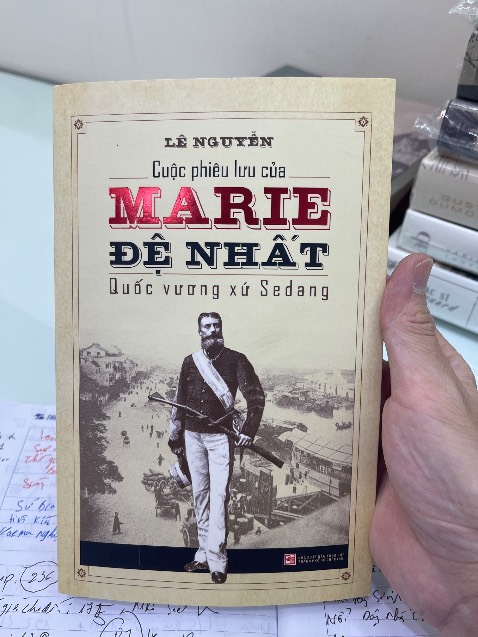Sách ko còn seal có dấu hiệu của việc đã sử dụng hoặc đã đọc 1 chút mặc dù vẫn còn mới 
nhưng Mình mua sưu tầm nên chưa hài lòng về hình thức cuốn này