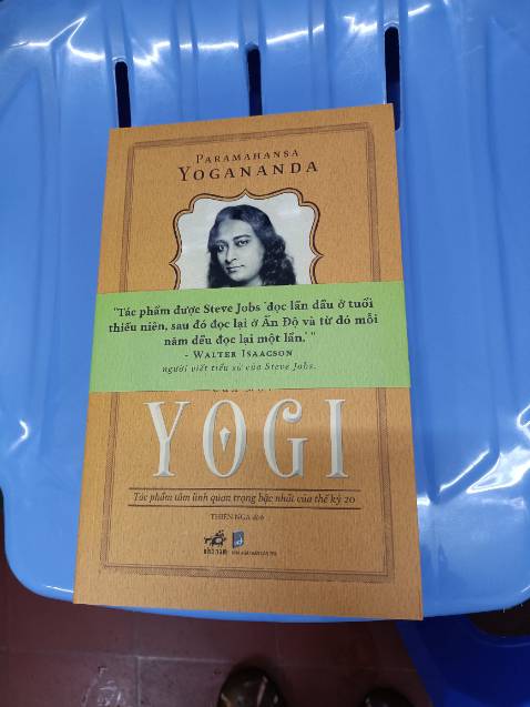 Sách được đóng gói rất cẩn thận. In đẹp. Chữ dễ đọc. Nội dung thì đợi đọc xong nhé. Nhưng 1 người bạn giới thiệu nên tin tưởng là hay