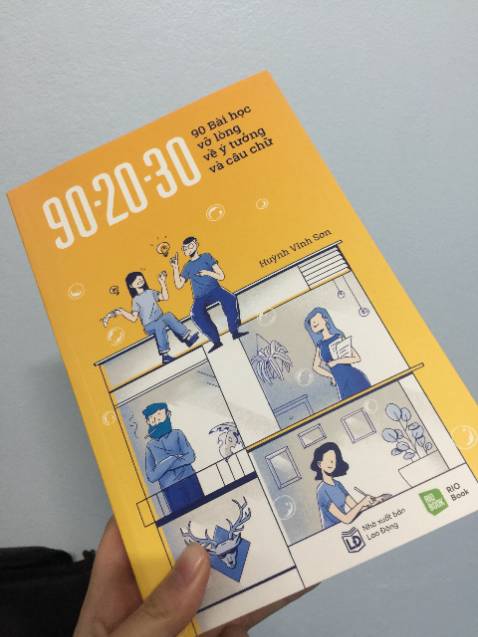 Sách của Rio thật sự đáng mua nhé. Mình có khá nhiều sách của Rio. Nó khiến mình cảm thấy thoải mái khi tiếp nhận kiến thức trong sách, cách trình bày thì ko phải bàn rồi ! Nói chung là sách Rio thuộc hàng hiếm ở Việt Nam về ngành sáng tạo được biên soạn đẹp, kiến thức cập nhật . Cực nên mua nhe!!!!