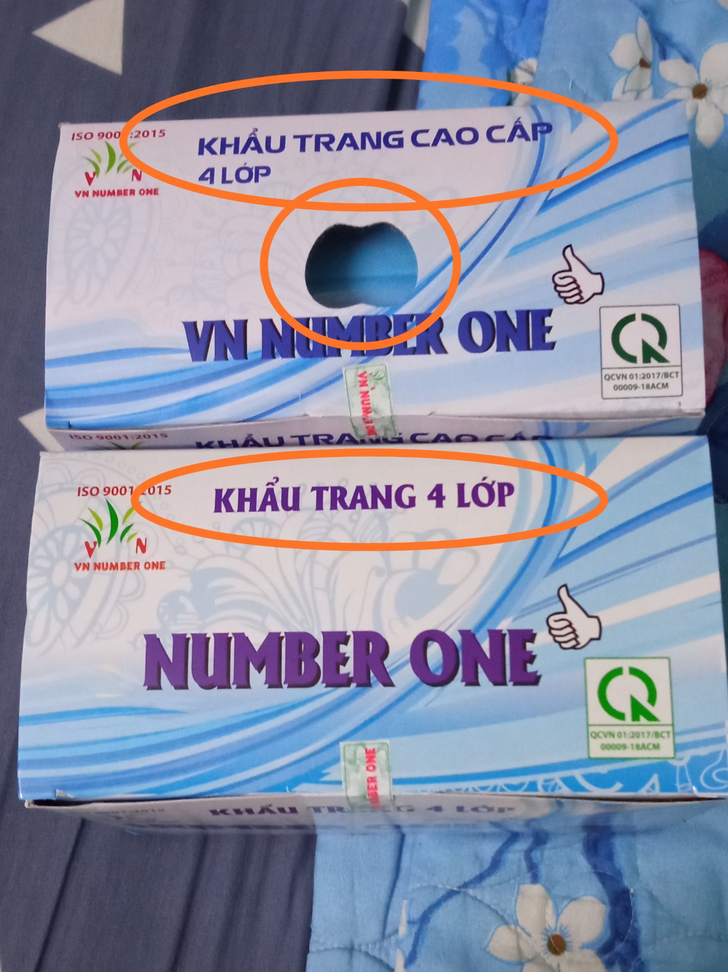 Sản phẩm giao nhanh. Shop đóng gói cũng rất ổn. Tuy nhiên, trừ 1 sao vì hàng mới mà bị rách tem niêm phong. Mua 1 lần 6 hộp nhưng shop lại gửi 2 loại khác nhau. Độ dày khẩu trang vừa phải, ko mỏng lắm. Giá thành phù hợp, ko bị đôn trong giai đoạn Covid này.