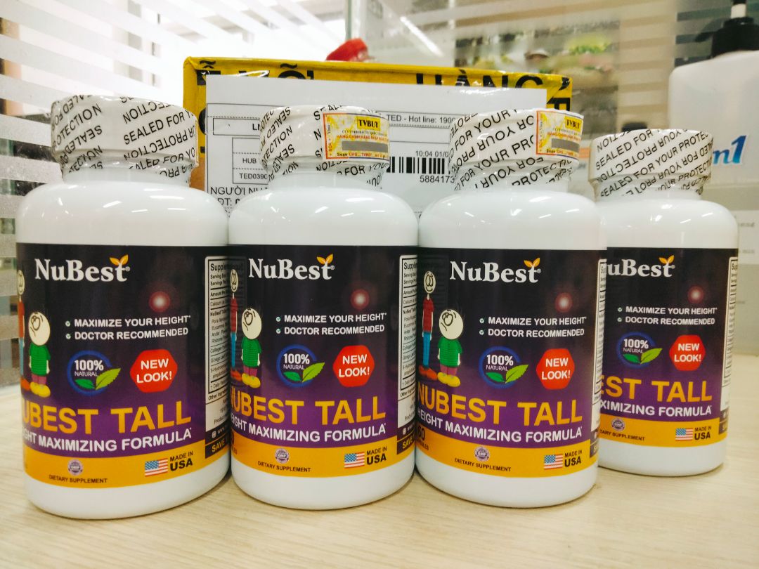 Con trai tôi không thích sữa, cứ phải quát mới chịu uống, tình hình vậy mà 10 tuổi rồi chỉ cao bằng mấy đứa nhỏ 7,8 tuổi trong xóm. Tôi cứ tưởng vậy mà con thấp bé nhưng khi thấy trai của bạn thân bên Mỹ, không uống sữa mà chiều cao rất tốt nhờ dùng Nubest Tall nên cũng mua sản phẩm này cho con uống. Bây giờ cháu mới uống 6 hộp mà đã cao thêm 3 cm, lại còn ăn uống tốt hơn nên tôi rất an tâm.