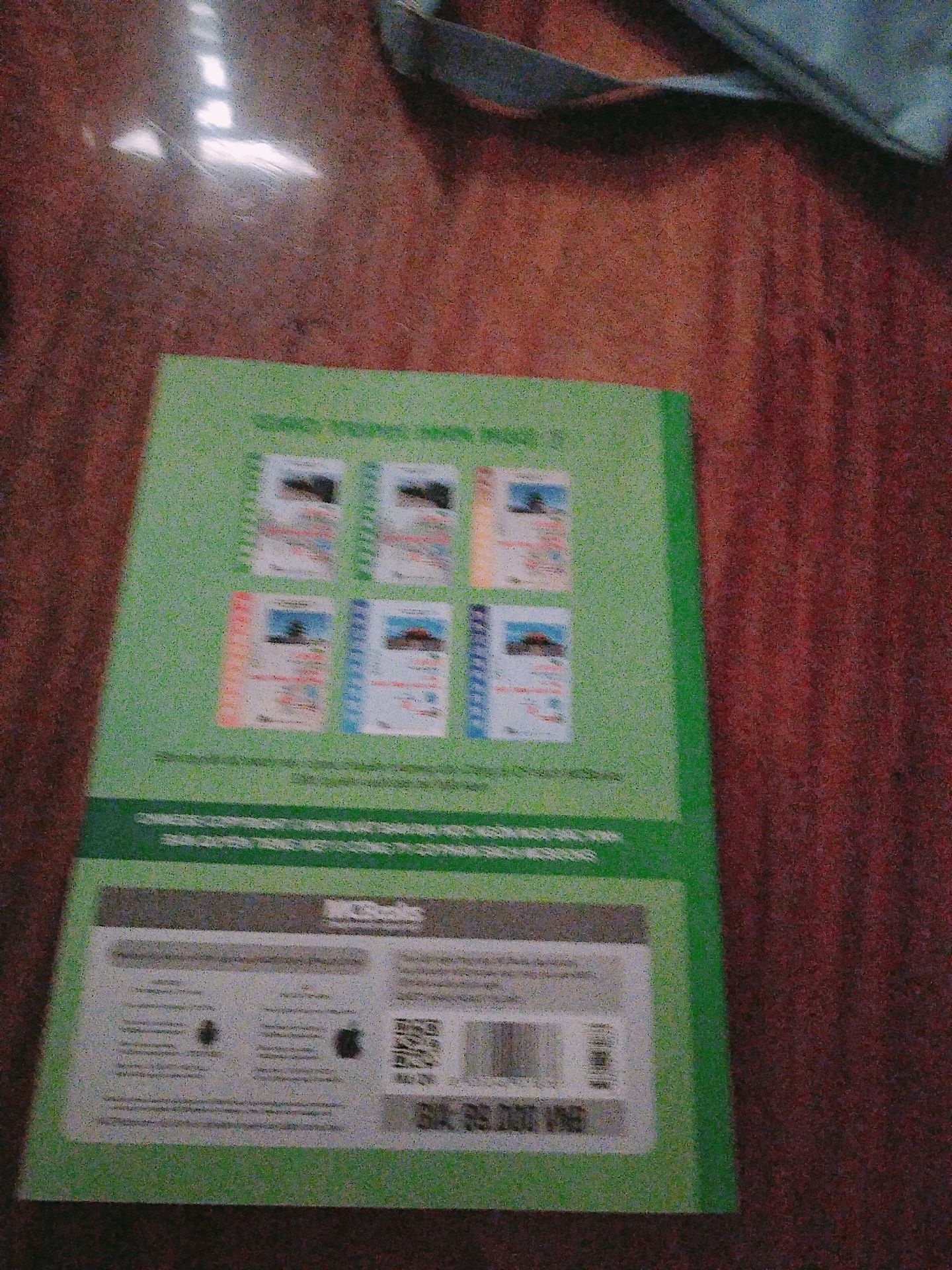 Sách học tốt, đẹp ,dễ hiểu, nhưng khi giao về có quyển bị móp ở dưới góc, giáo hàng nhanh