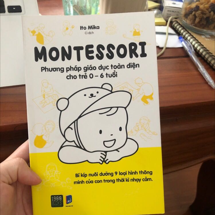 Nội dung súc tích, ngắn gọn vừa đủ truyền tải các ý chính của phương pháp Montessori nên ba mẹ có thể dễ dàng theo dõi và đọc hết cuốn sách trong thời gian ngắn. Đây là cuốn sách nên đọc đi đọc lại nhiều lần để nắm kĩ cách làm chủ cảm xúc và kĩ năng khi nuôi dạy bé, rất khó để đọc 1 lần mà thành thạo được một điều gì mới mẻ. 

Sau khi đọc xong cuốn sách thì mình cảm thấy góc nhìn của mình với các hành động của bé được thay đổi, suy nghĩ cảm thông hơn để tránh có những cảm xúc và hành động làm tổn thương bé.