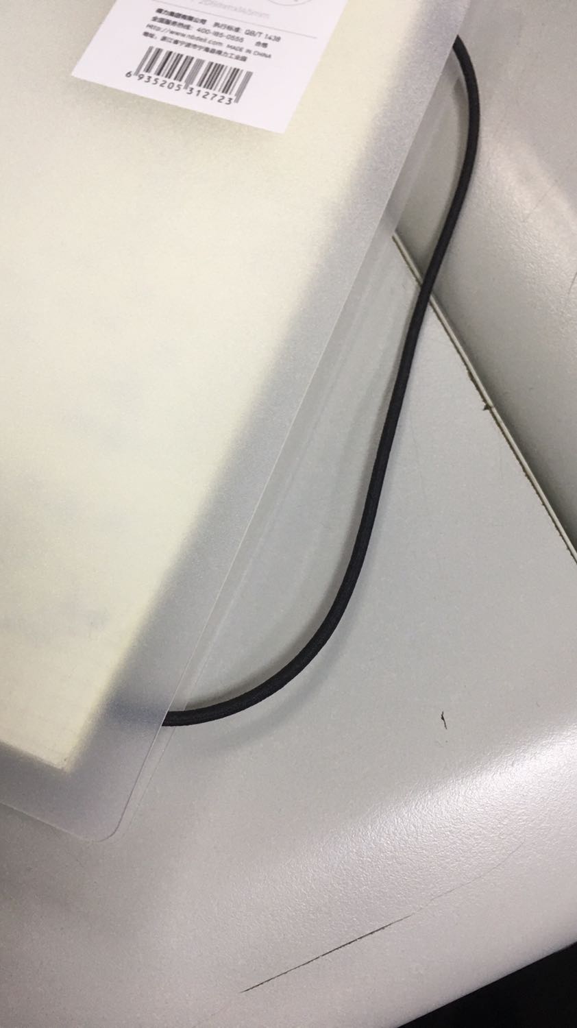 Shop đóng gói cẩn thận
Giao đúng đủ sản phẩm
Sổ như hình, bìa cứng, dậy chắc chắn
Vòng bìa có thể tháo dễ dàng
Ô li nhỏ