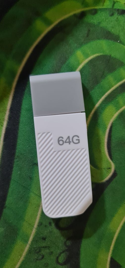 Chưa dùng chưa biết chất lượng thế nào, nhưng bao bì đóng gói khá ổn, hình thức, giá tiền phù hợp. Nên mua moi nguoi nhé.