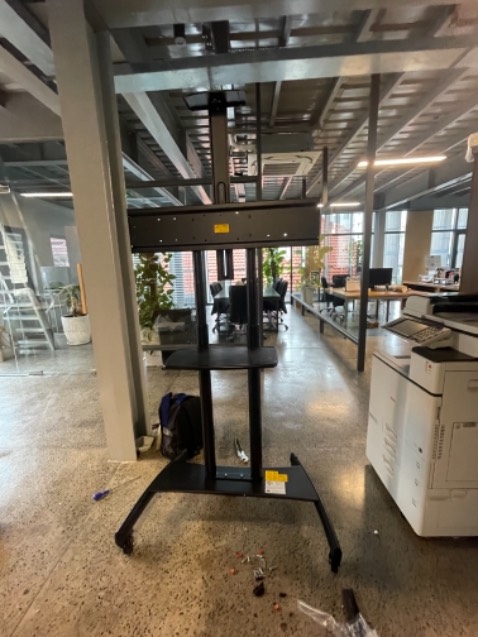 Hàng đẹp chắc chắn,gắn lên dễ sử dụng OK sếp em cực kỳ hài lòng cảm ơn shop tư vấn nhiệt tình,hàng vừa vặn không thiếu thứ gì