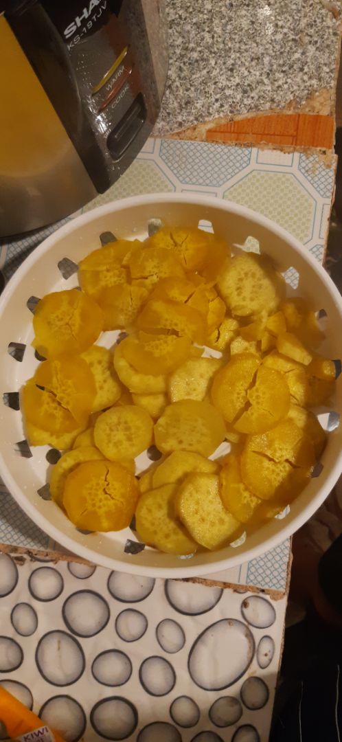 Mình đặt ST mà bên shop giao lộn loại khác. Khi đổi lại thì chờ hơn lâu. Ko có nồi nấu cơm nên phải ăn mì gói trừ cơm mấy ngày :))))
Nay nhận được nồi cái là bỏ gạo vô nấu ngay ?Cơm nhanh chín, hấp cũng nhanh chín. tại mình nấu ít gạo hay sao mà thấy có cơm cháy.
Giá thành rẻ, mẫu mã đẹp.