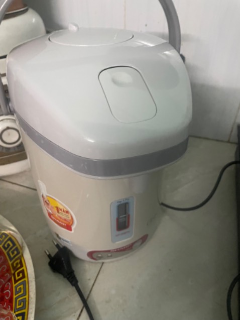 Mua cái thứ 2  Dùng cái giống bình bền rất hợp lý với gia đình 4 năm nay bị hư tìm mua giống nhau ccảm ơn nhà sản xuất thailand gia đình tôi rất tin tưởng ok