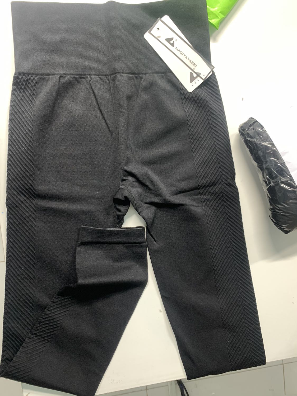 Sản phẩm đẹp, dày và co dãn tốt